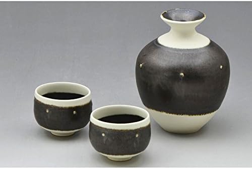 Kiyomizu-kyo yaki gereçleri. Japon Sake guinomi kupası ve tokkuri şişe yusaitenmon kağıt kutusu ile. Seramik. kymz-RHT197